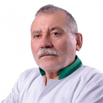 Dr. Barna Manole